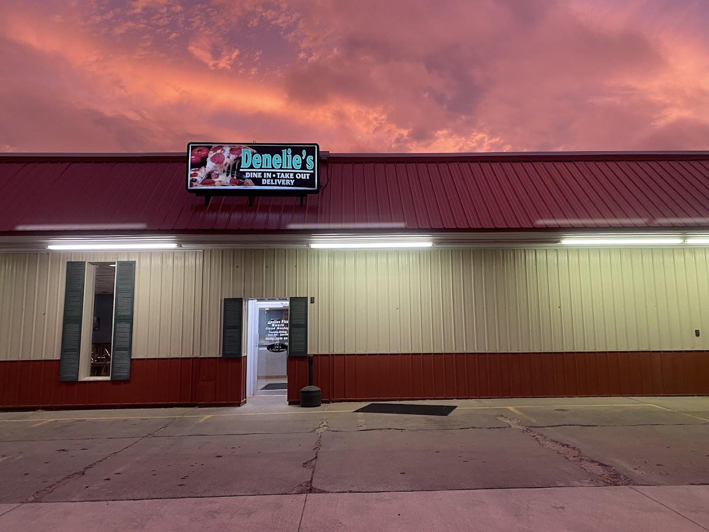 Denelies Pizza